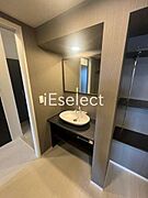 オシャレな独立洗面台