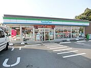 ファミリーマート 90m