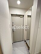 シューズボックス付きの玄関です?