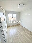 照明付きのお部屋です