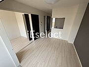 間仕切りを開ければ開放感のあるお部屋に！