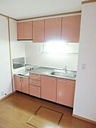 使いやすいサイズのキッチンです！
