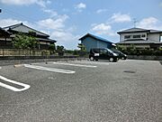 敷地内駐車場です
