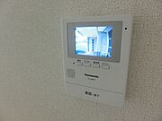 TVドアホンで来訪者の姿が確認出来ます♪