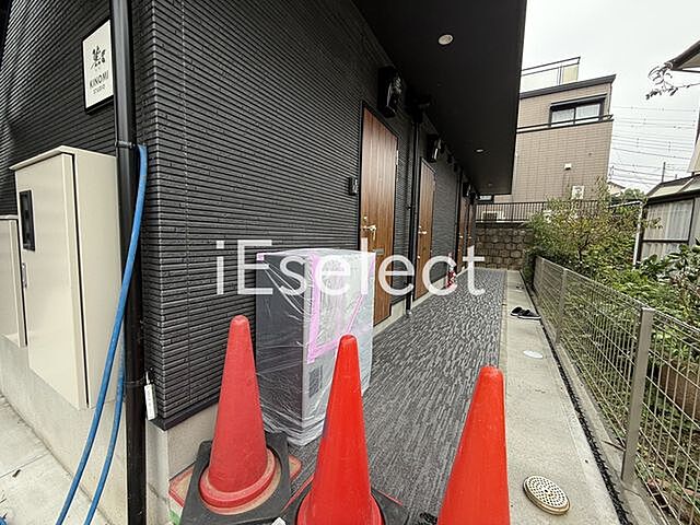 12 / 24