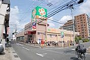 スーパー「ライフ寝屋川黒原店まで495m」