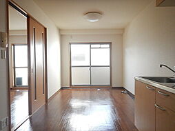 メゾンドフォンティーヌ 302 3階1LDKのリビング/ダイニング