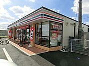セブンイレブン松戸第五中学校前店 131m