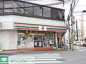 セブンイレブン 389m