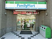 ファミリーマート新八柱駅前店 徒歩6分。コンビニ 440m