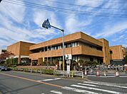 市役所出張所 460m