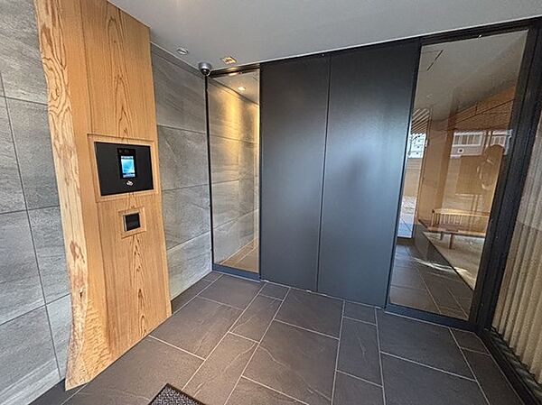 エントランスを拡大表示