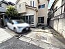 外観：前面道路との高低差無しです。