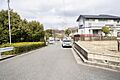 西側前面道路