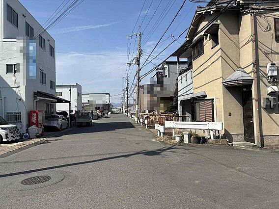 西側道路