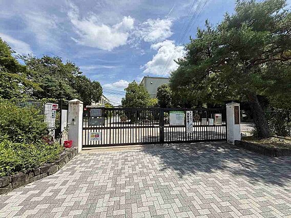 御室小学校