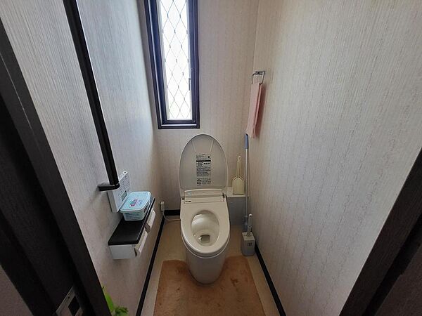 トイレを拡大表示