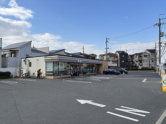 セブンイレブン...