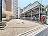 その他：敷地内に機械式駐車場を備えており、車を所有するご家庭にも便利な住環境です。