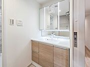 【洗面】白を基調とした洗面化粧台！