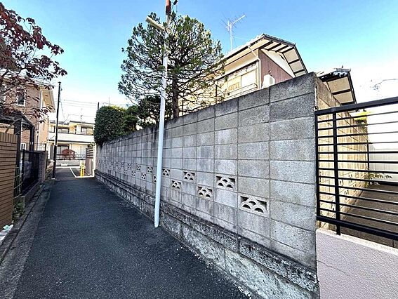 南側に建築基準...