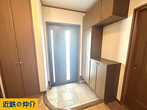 玄関を拡大表示