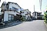 その他：前面道路は、車通りが比較的少なく穏やかな環境です。落ち着いた住環境で、ゆったりと暮らしたい方におすすめです。