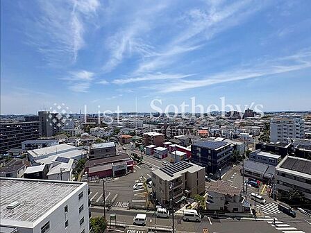 ◆眺望◆圧巻の眺望が魅力です!晴れた日は陽当りも良くとても気持ち良いですね!江ノ島や相模湾を一望でき開放感のあるお住まいです!