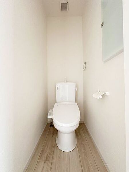 トイレを拡大表示