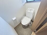 【リフォーム後写真】トイレは新品に交換しました。
