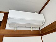 【リフォーム後写真】1階の和室には、新品のエアコンを設置いたしました。