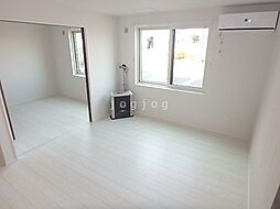 ラ・シュエット江別 206 2階1LDKのリビング/ダイニング