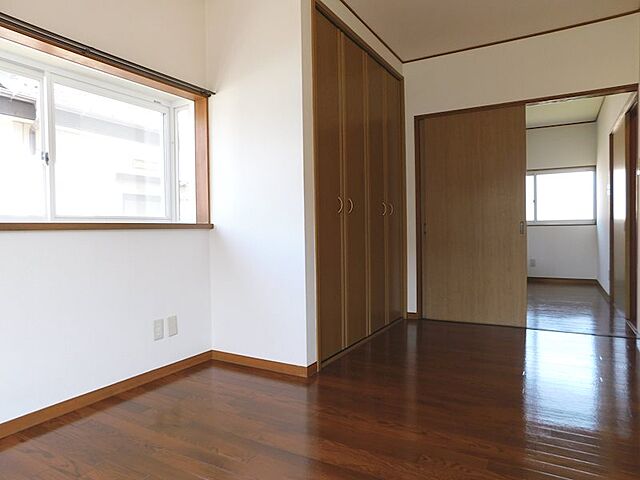 寝室