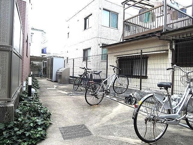 その他