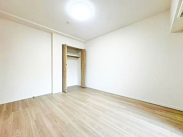 寝室を拡大表示