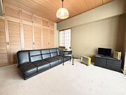 室内にいても、たっぷりの陽光と爽やかな風を感じて頂ける、開放感あふれるリビングです♪