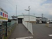 桜町前駅まで　1340m　徒歩約17分　●桜町前駅も通学利用者が多い駅です。急行停車駅となっています。