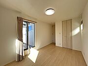フローリングのお部屋はお掃除もラクチンです◎どんな家具を置くか考えるのが楽しくなりますね♪