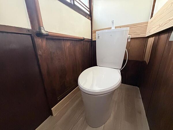 トイレを拡大表示