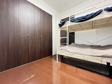 お掃除もラクチンなフローリングのお部屋です♪