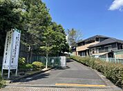 高橋中学校まで438m　徒歩約6分
