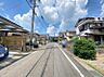 その他：対向車が来ても安心なゆとりの幅員6m♪車の出し入れや駐車もスムーズに行えます！
