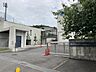 周辺：黒笹小学校まで徒歩約7分　520m　●平成19年4月に開校しました。児童数394名（令和3年4月6日現在）が在籍しています。学級数は17学級（うち特別支援学級3学級）です。