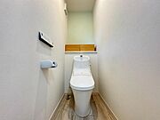 快適な温水洗浄便座付きのトイレです！