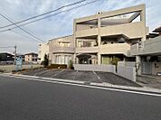 飯海同仁医院まで　344m　徒歩約5分　【診療時間】9時～12時　16時～19時　【休診日】日曜・祝日・木曜土曜午後　【診療科目】小児科・アレルギー科・内科