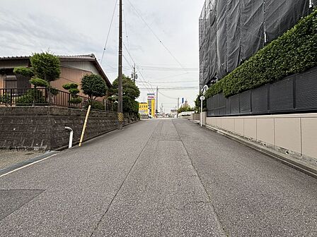 小学校まで徒歩7分と安心の近さ!子育てしやすい住環境です