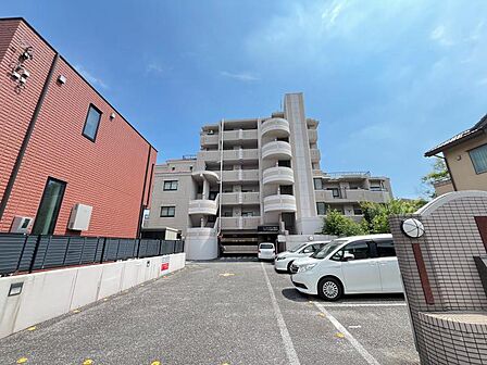 利便性と安全性が高い敷地内駐車場です◎