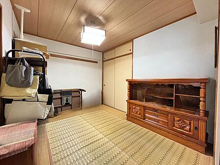 あると嬉しい和室◎お子様の遊び場としてお昼寝のお部屋に重宝しそうです♪