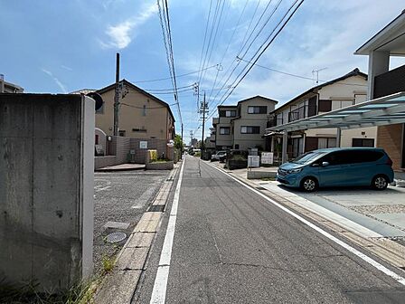 スーパー、コンビニなど徒歩圏内!毎日のお買いもにも便利な立地です◎