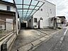 駐車場：愛車を雨や日差しから守るカーポート付き！